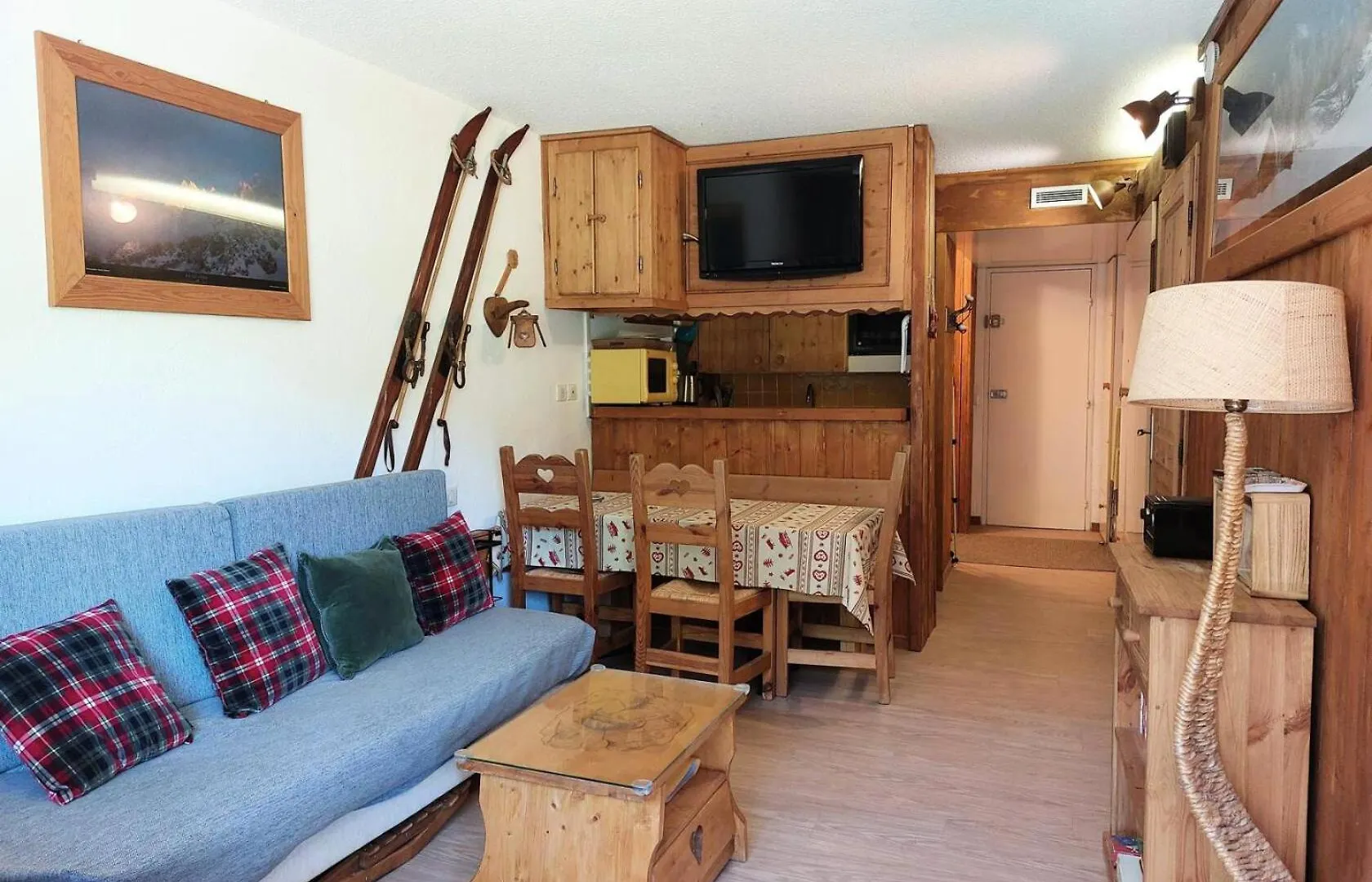 Residence Nova - Appartement 2 Pieces 6 Personnes Proche Des Pistes, Des Commerces, De La Garderie Et De L'Esf Au Centre De La Station D'Arc 1800 Mae-1894 Les Arcs  شقة